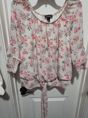 I.N. Studio Cream Floral Tie-Front Blouse